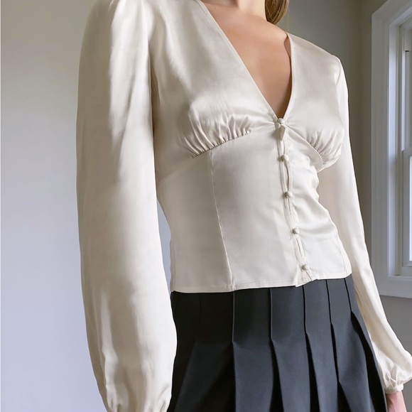 BNWOT / Aritzia / Sunday best / Tatiana blouse / red / size 0 - Picture 2 of 4